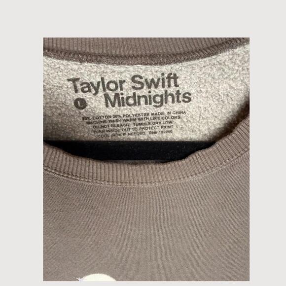 Taylor Swift 'None of It Was Accidental' Charcoal Sweatshirt, Size L - Picture 5 of 6